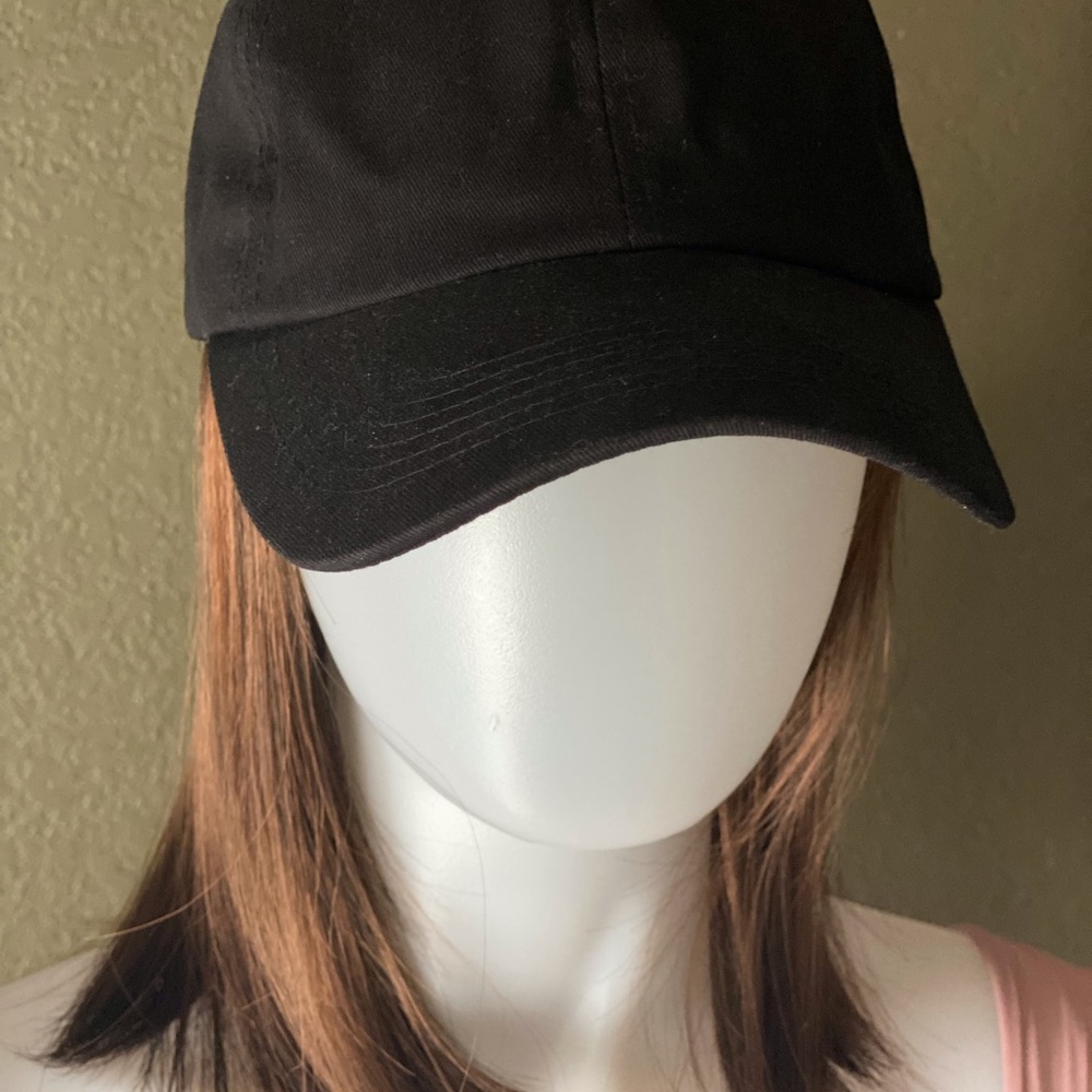 Wig—Lacy by ENVY Caramel. With cap! NWOT